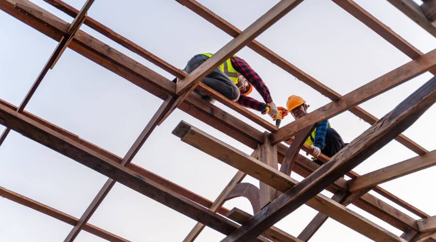 Professional gutter cleaning services in Williamsport, IN